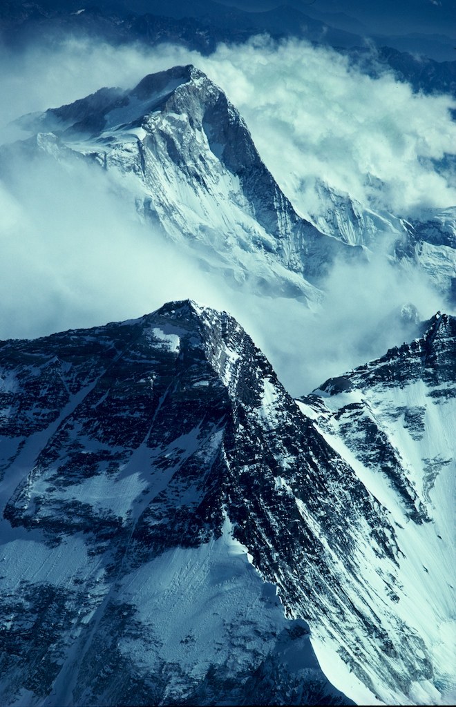 William Thompson — Everest Summit with Makalu